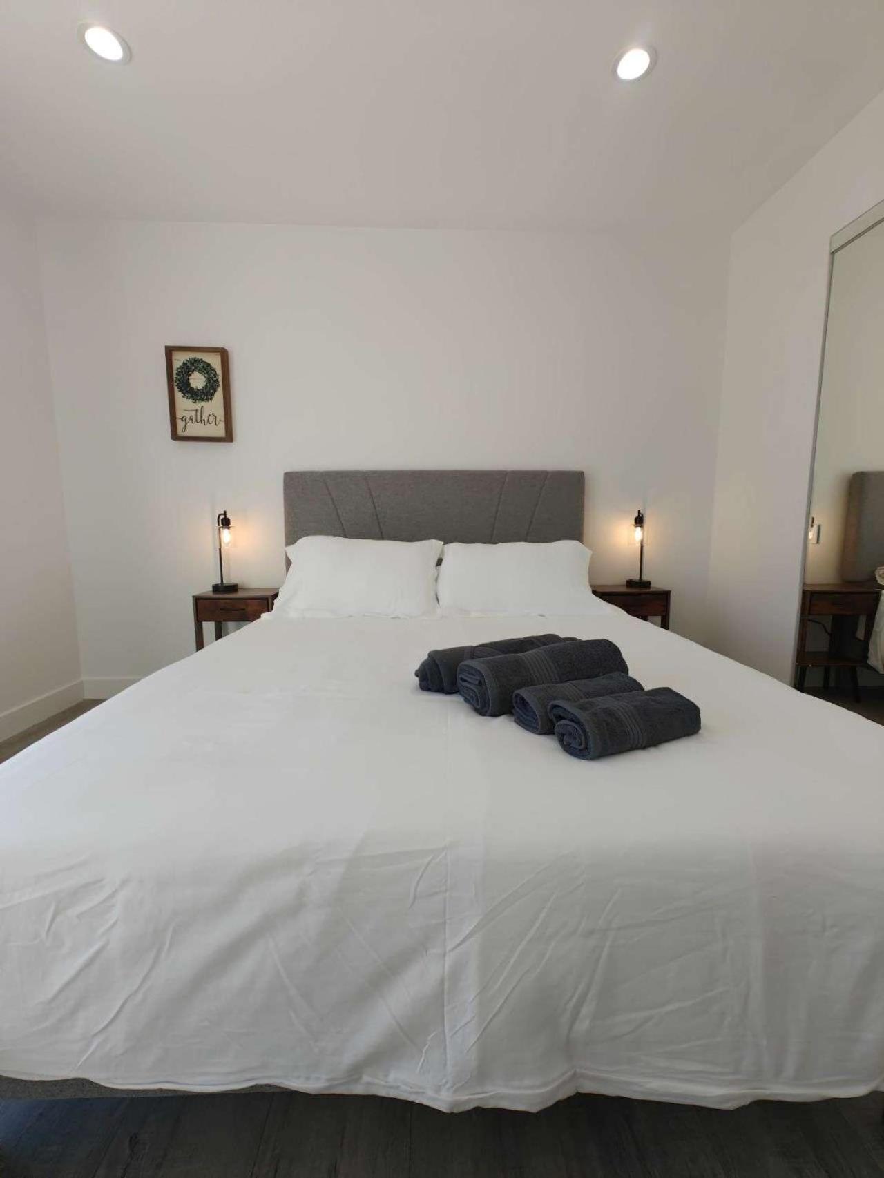 The Strip Is Just Around The Corner! Newly Renovated Luxury Modern Minimalist Villa With Large Pool! Las Vegas Buitenkant foto